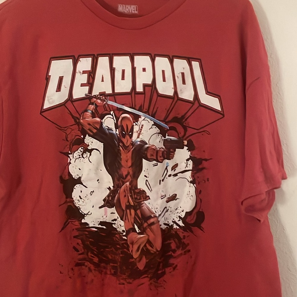 Deadpool tshirt - Picture 3 of 4